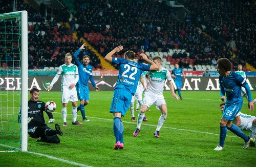 pervoe-porazhenie-luchesku-i-edinolichnoe-liderstvo-spartaka